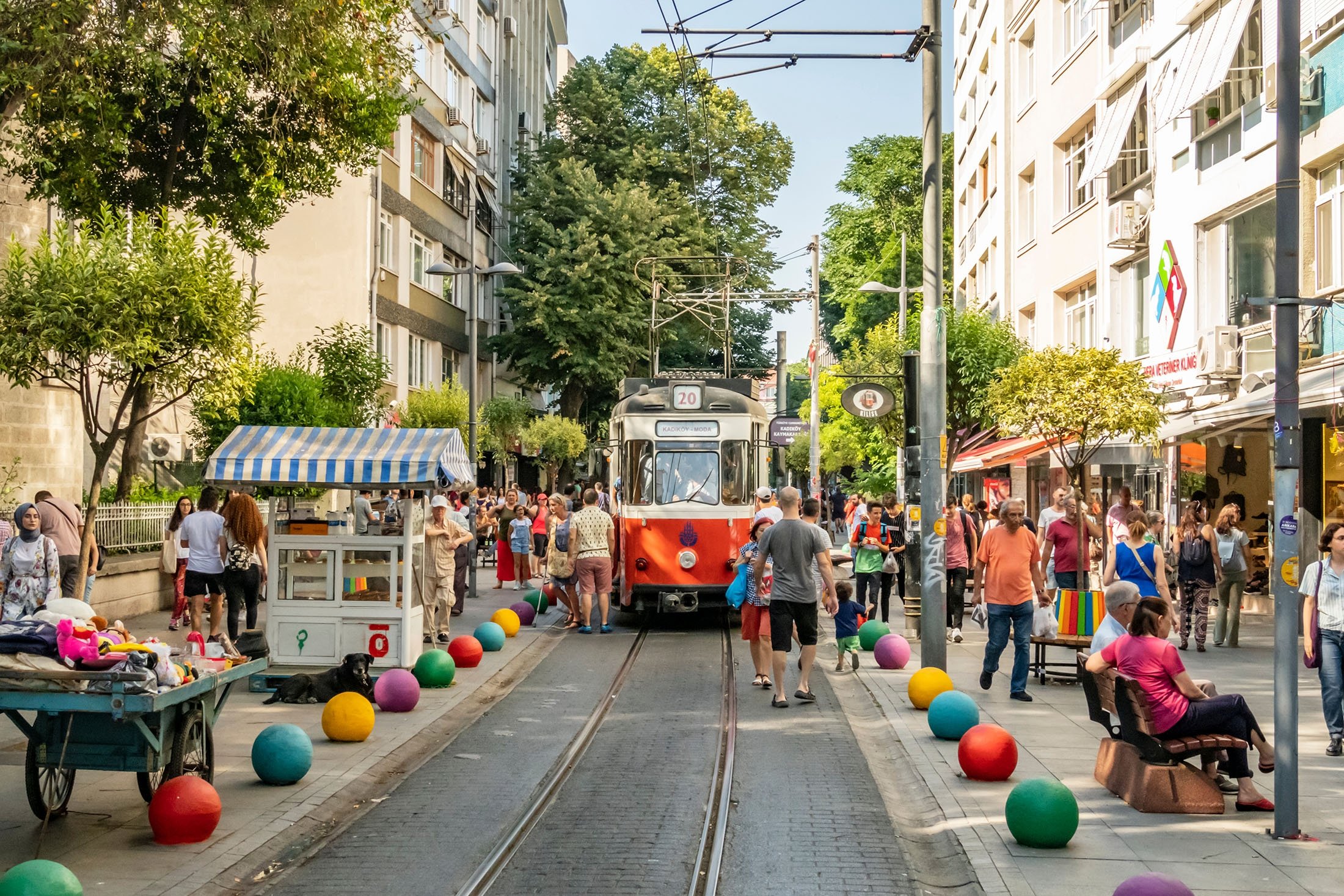 Unveiling Kadıköy: A Culinary and Cultural Odyssey Off the Beaten Path